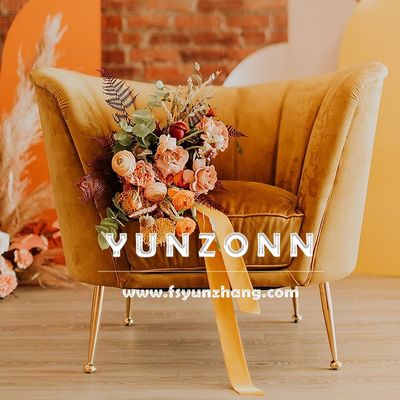 Βελούδινη πολυθρόνα και διθέσιος καναπές ευρωπαϊκού βασιλικού γάμου για εκδηλώσεις ξενοδοχειακών καναπέδων