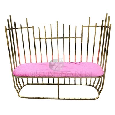 Διθέσιος καναπές με ψηλή πλάτη και χρυσά καρφιά Royal Luxury Style - Σύγχρονος καναπές Chesterfield για γάμο