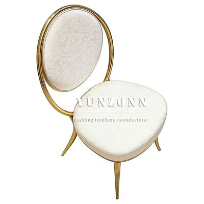 Καλή τιμή Πολυτελείς, ανθεκτικές, μοντέρνες καρέκλες με χρυσά μαξιλάρια από ανοξείδωτο ατσάλι με κωνικά πόδια για υπαίθρια γαμήλια και δεξιώσεις σε απευθείας σύνδεση