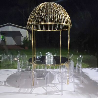 Καλή τιμή Κομψό στρογγυλό τραπέζι φάντασμα για τούρτα με κρυστάλλους, πολυτελή έπιπλα τραπεζαρίας για ξενοδοχεία σε απευθείας σύνδεση