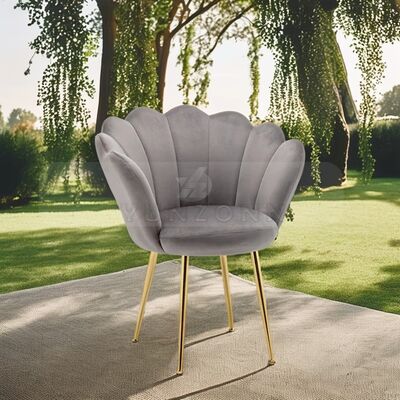 Καλή τιμή Σκανδιναβική πολυθρόνα σαλονιού/ξενοδοχείου/γυμναστηρίου από γκρι βελούδο με πλάτη σε σχήμα κοχύλι και χρυσό πόδι - Ταπετσαρισμένο μέταλλο σε απευθείας σύνδεση
