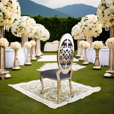 Καλή τιμή Λούξυ Κλασική ψηλή πλάτη τραπεζικές καρέκλες Χρυσό πλαίσιο από ανοξείδωτο χάλυβα Κολυμμένα λουλούδια για γάμους Διαμερίσματα Ξενοδοχεία Εκδηλώσεις σε απευθείας σύνδεση