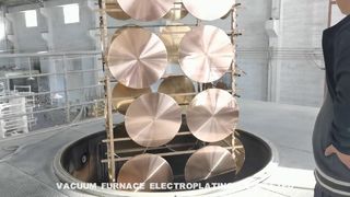 Διαδικασία επιχρύσωσης χρυσού προϊόντων επίπλων με κενό